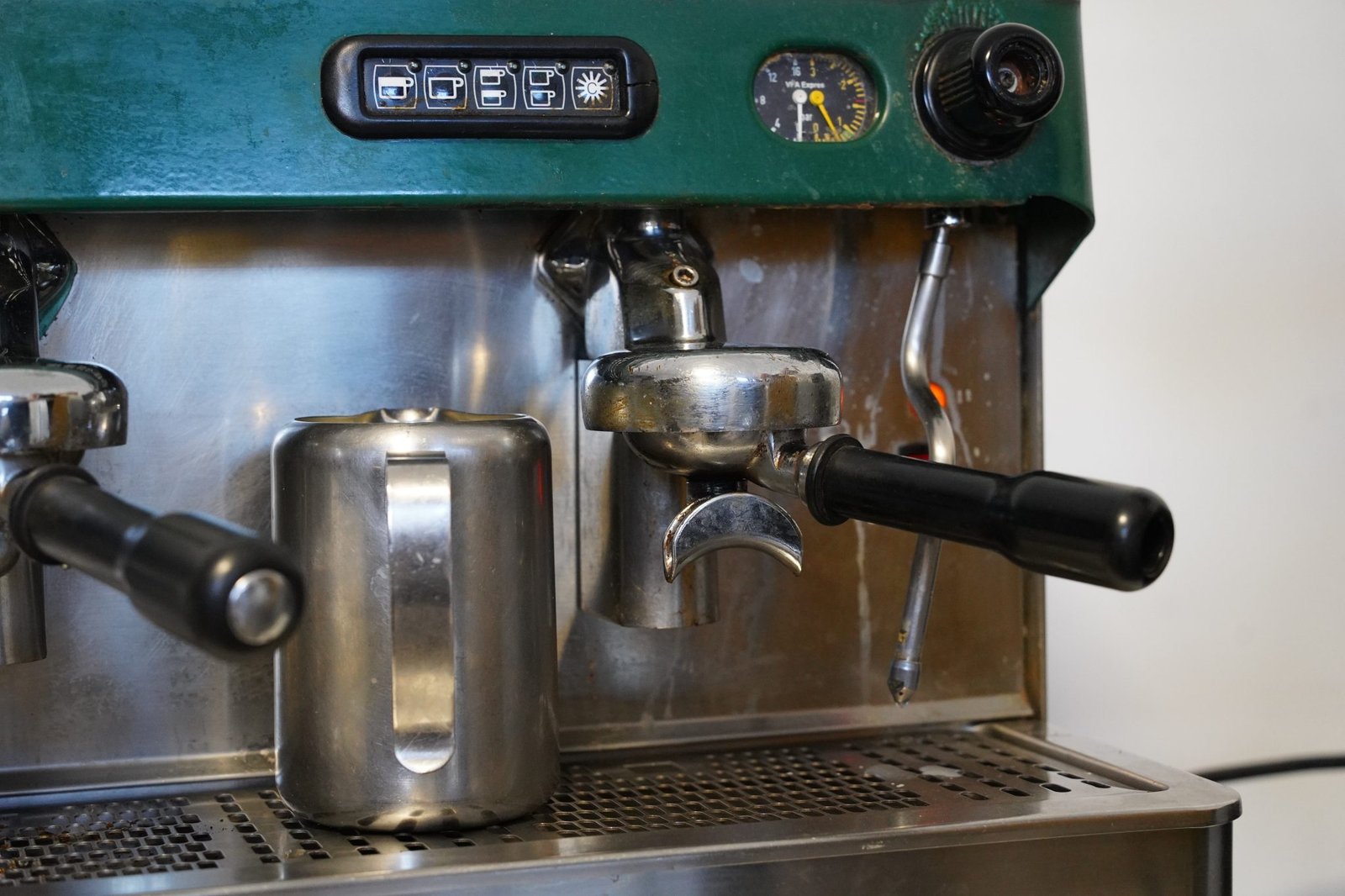 Breville Barista Express Review